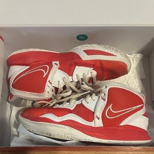 Women’s Nike Kyrie Infinity TB Basketball Shoes. Size 7